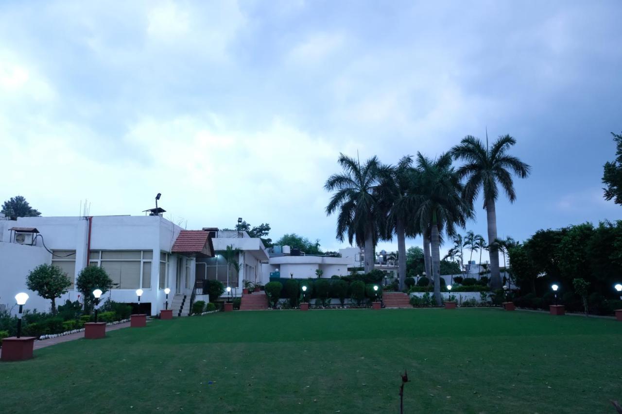 Black Mango Resort Kala Amb Dış mekan fotoğraf